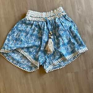 New blue floral shorts Hawaii Blue Ginger crochet palm drawstring vacay photo 10